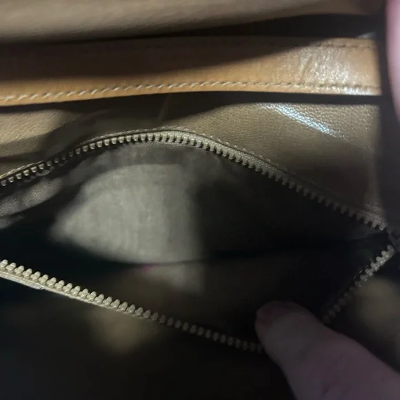Celine Tan Leather Shoulder Bag - Picture 11 of 12